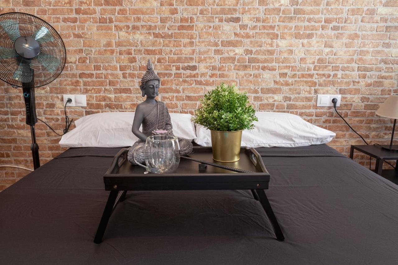 Luxury Artistic Digital Nomad 2 Bedroom W/Terrace Valencia Exterior photo